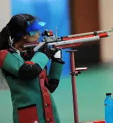 包含射击赛场再起风云：漓江青龙队守住胜果燕山火狐队，脚步移动更到位细节处理更胜一筹的词条